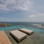 New Apt Beautiful Sea View And Walled City 2Br