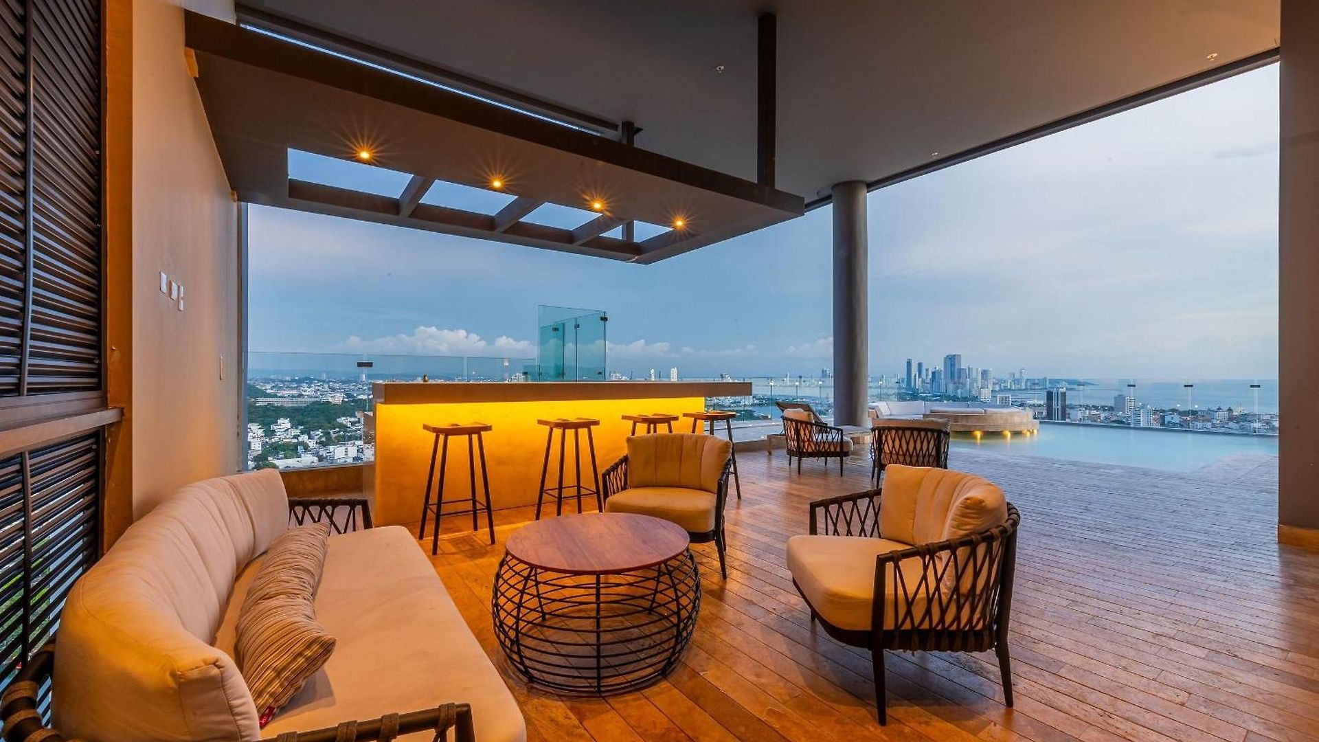 New Beautiful Sea View And Walled 2br Apartment *