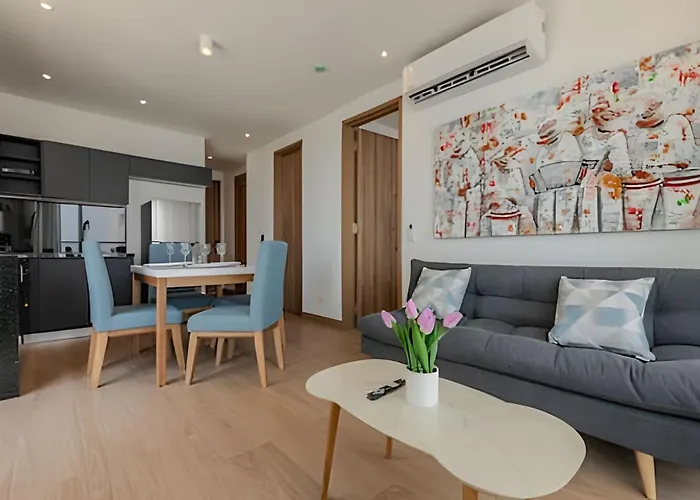 New Apt Beautiful Sea View And Walled City 2Br