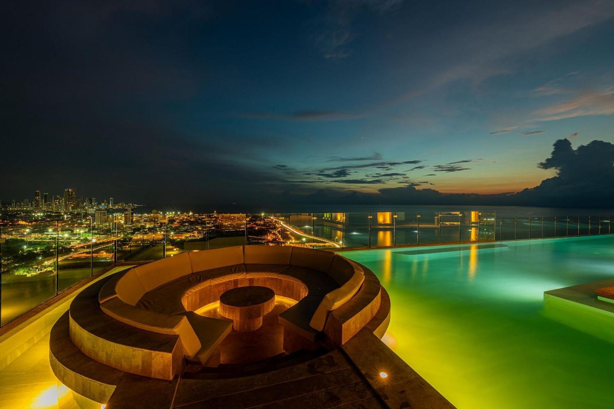 New Beautiful Sea View And Walled 2br Apartamento Cartagena