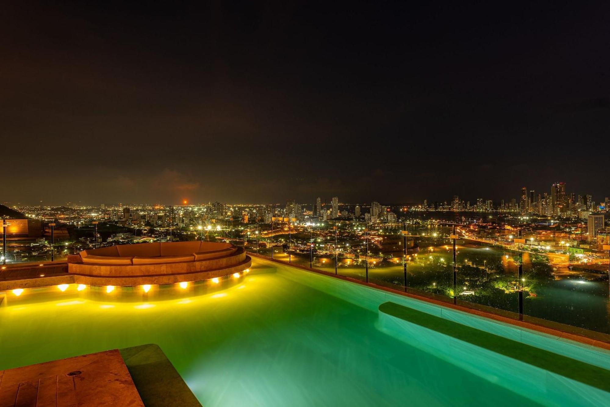 New Beautiful Sea View And Walled 2br Apartamento
