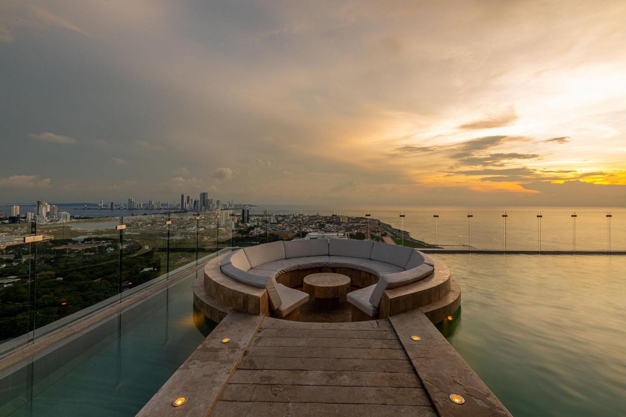 New Beautiful Sea View And Walled 2br * Cartagena