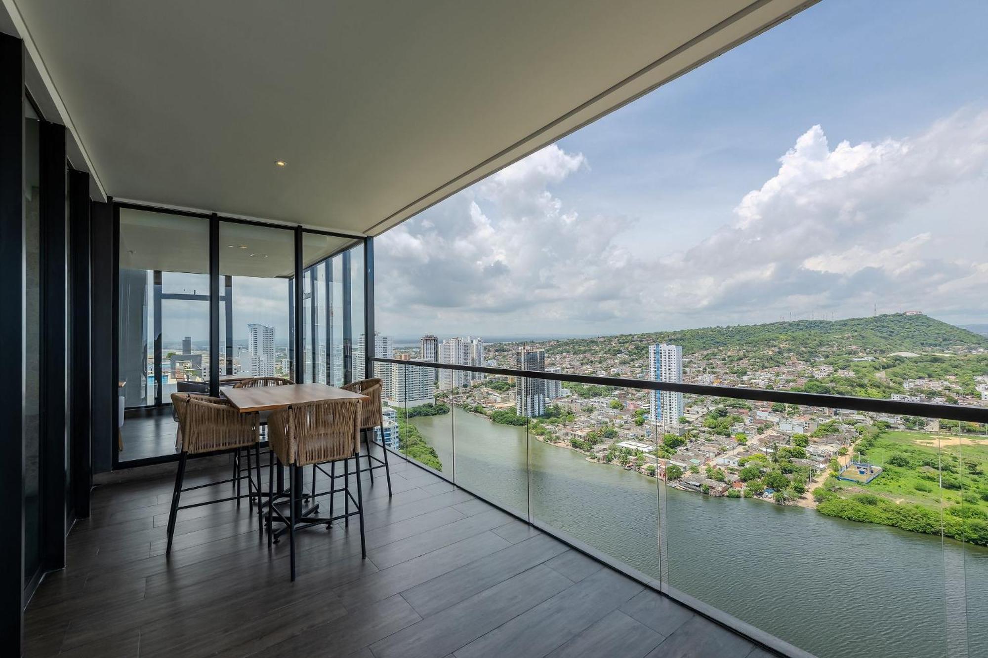 New Beautiful Sea View And Walled 2br Apartamento Cartagena